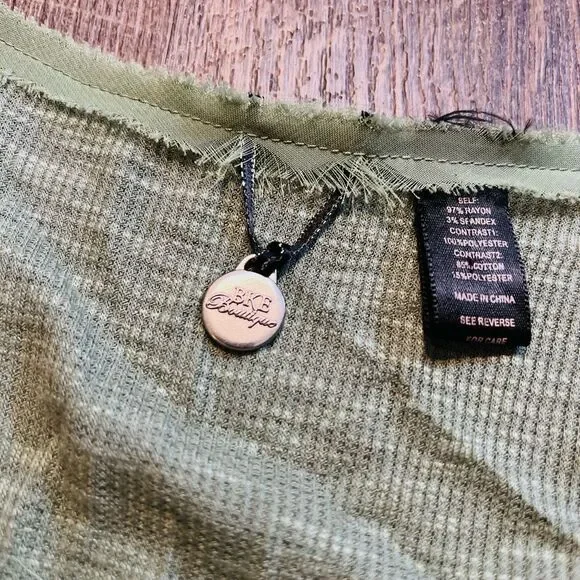 BKE Boutique Green Thermal Lace Henley Boho Cottagecore Top Large - Picture 4 of 13